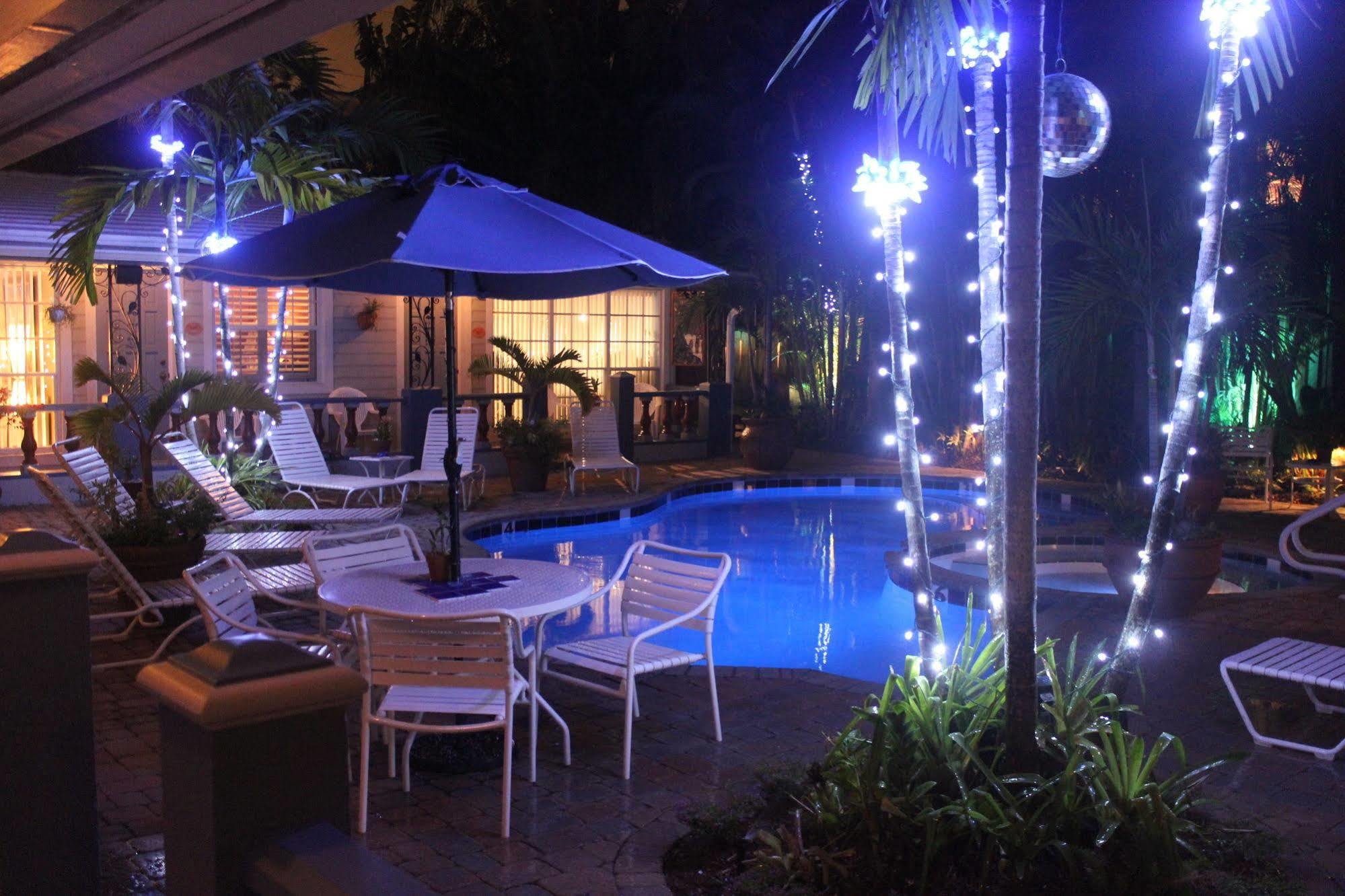 Coral Reef Guesthouse 포트 로더데일 외부 사진